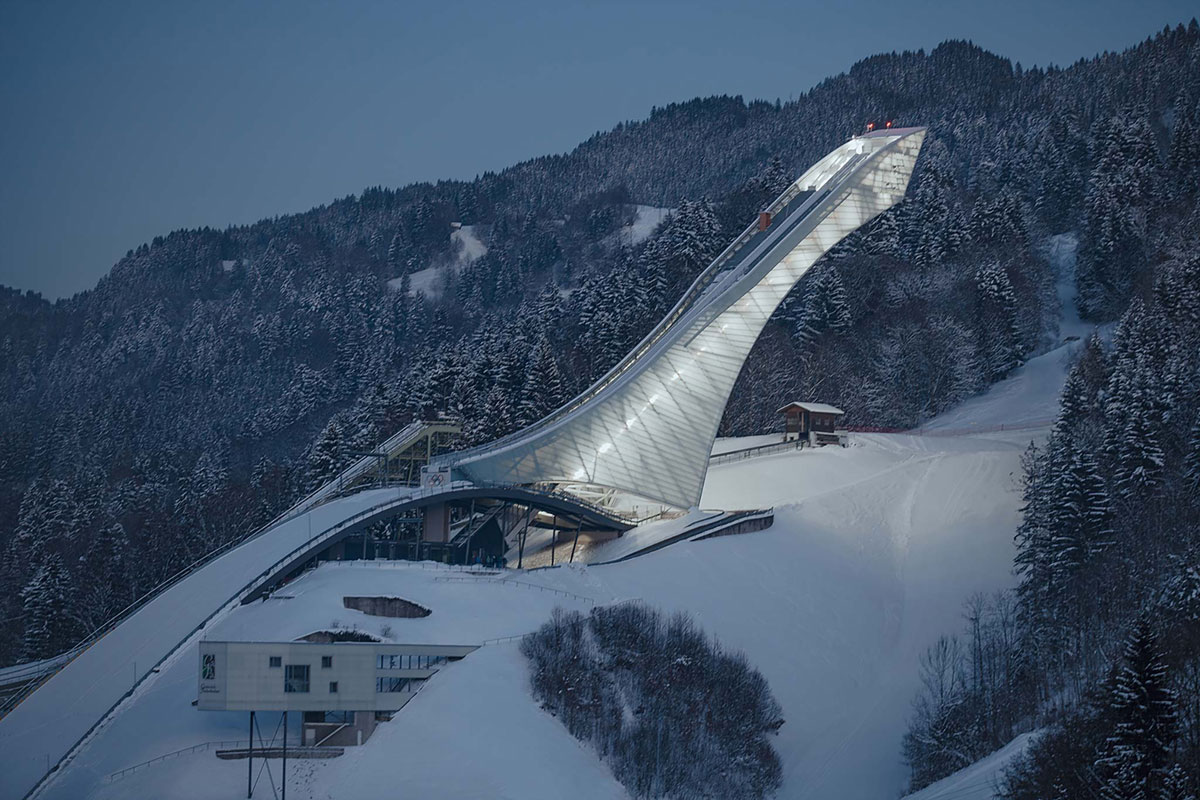 Skisprungschanze in Garmisch-Partenkirchen - Austragungsort des Neujahrsspringens während der Vierschanzentournee